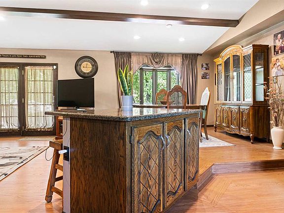 4th image of 6365 Bristlecone Ln