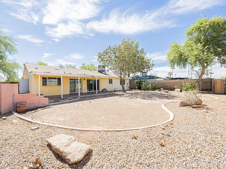 2812 S Cottonwood Dr — Photo 24