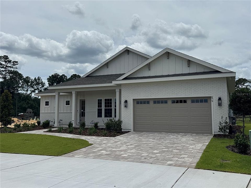 1st image of 879 SW 144th Cir