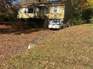 10 Fullin Rd, Norwalk, CT 06851
