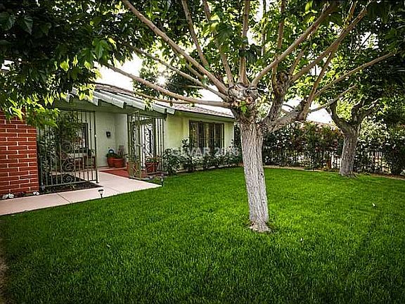 2nd image of 3249 Anacapa Way