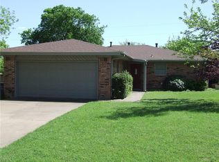 1103 Walters Dr, Granbury, TX 76048