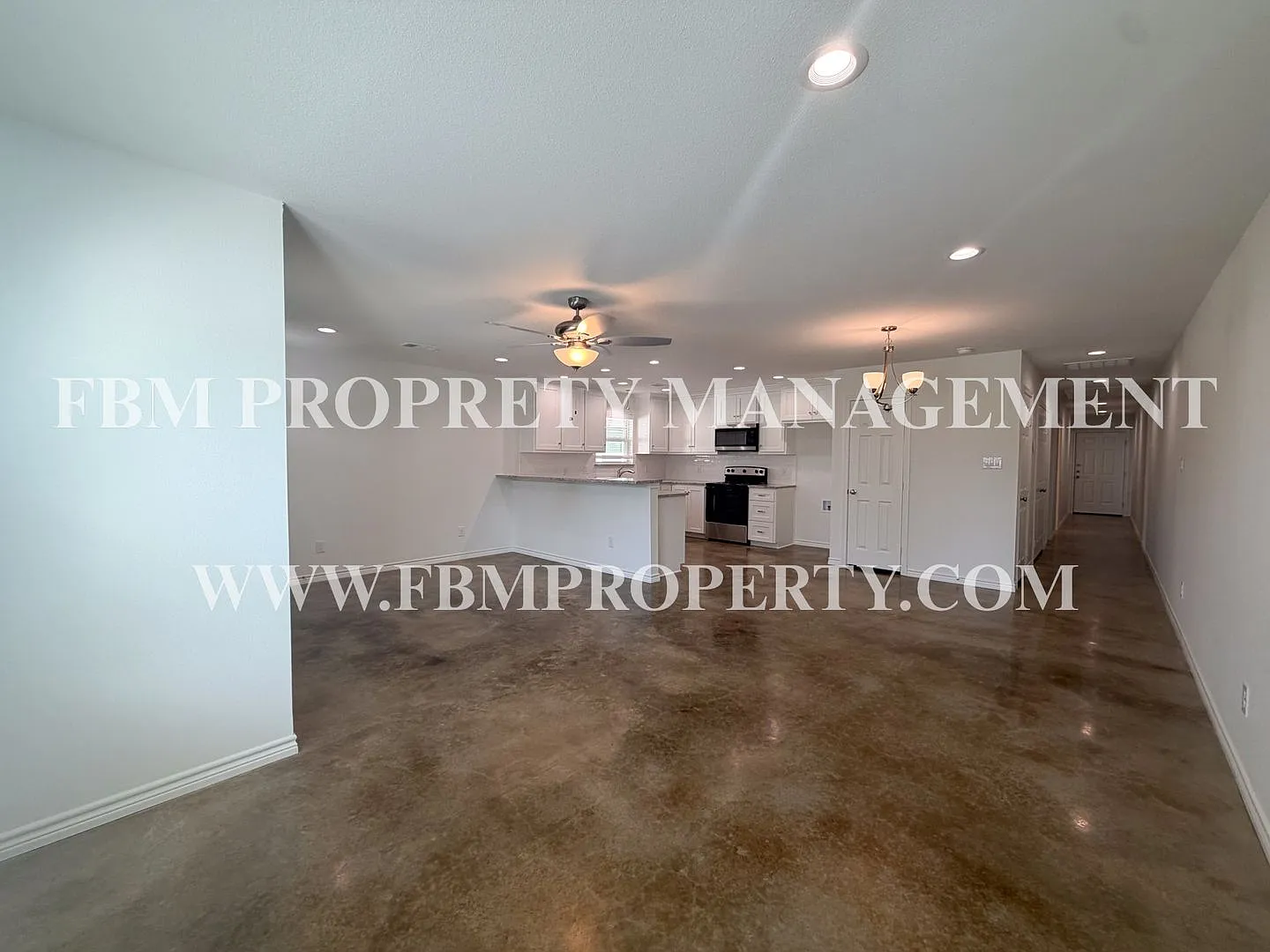 114 E Camden St - Brand New 2 Bedroom, 2 Bathroom Duplex Located in Rice, TX! — Photo 4