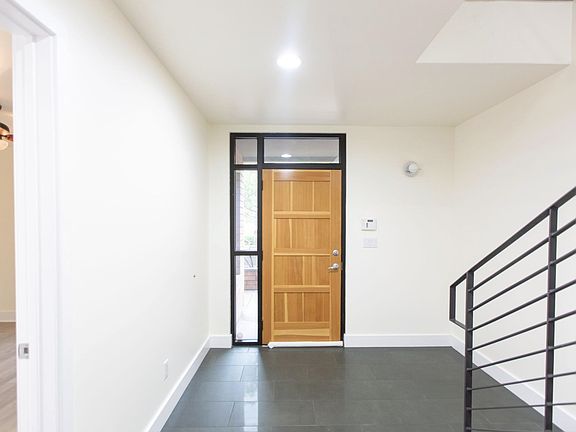 3rd image of 1300 W 5th St #1009