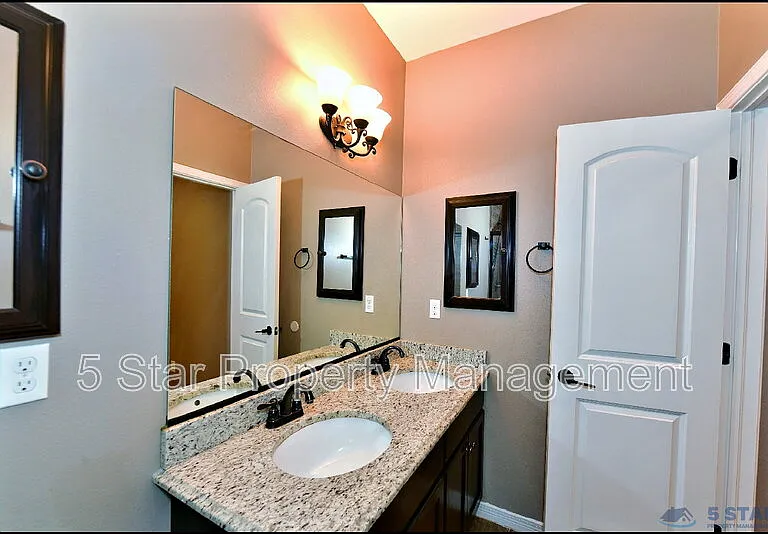 3741 Loma Adriana Dr — Photo 24