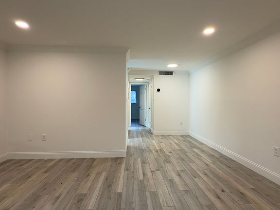 Living Room/ Dining Room
