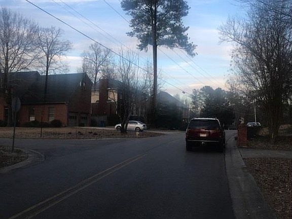 4th image of 422 Delcris Dr