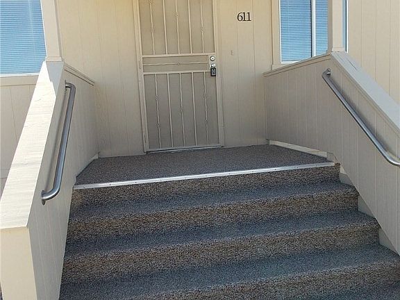 5th image of 611 W White St