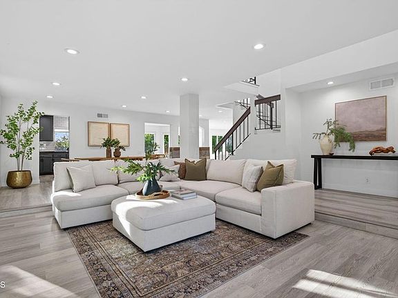 3rd image of 4975 N Butter Creek Rd