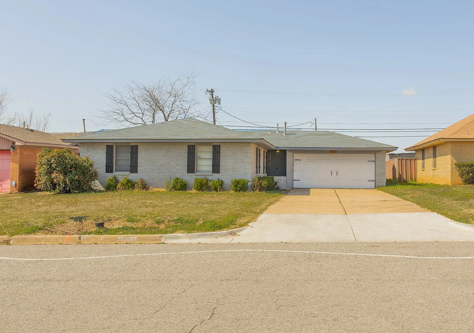 Beautiful home for lease near Hefner & Penn — Photo 1