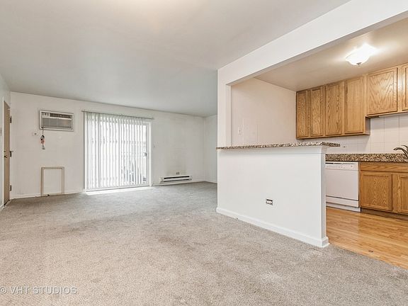 3rd image of 454 E Spruce Dr APT 3A