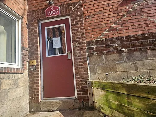 1907 Hanover St #10 Photo 1