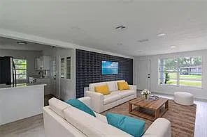 906 San Domingo — Photo 3