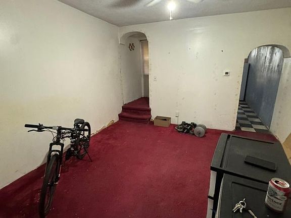 3rd image of 1933 E Albert St