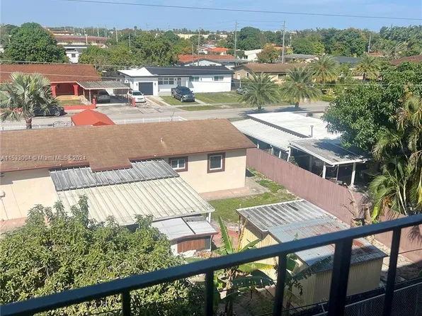 1075 W 68th St APT 309, Hialeah, FL 33014