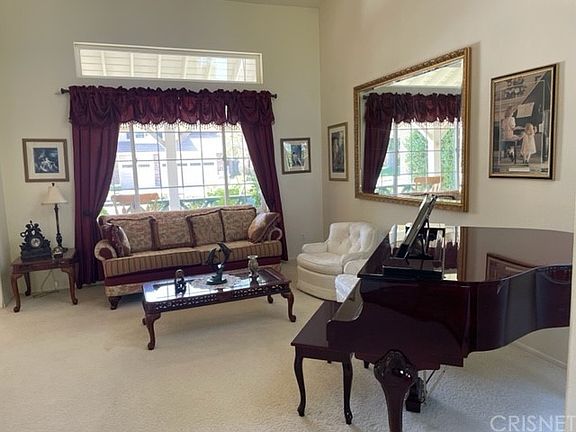 2nd image of 23813 Lanesboro Pl