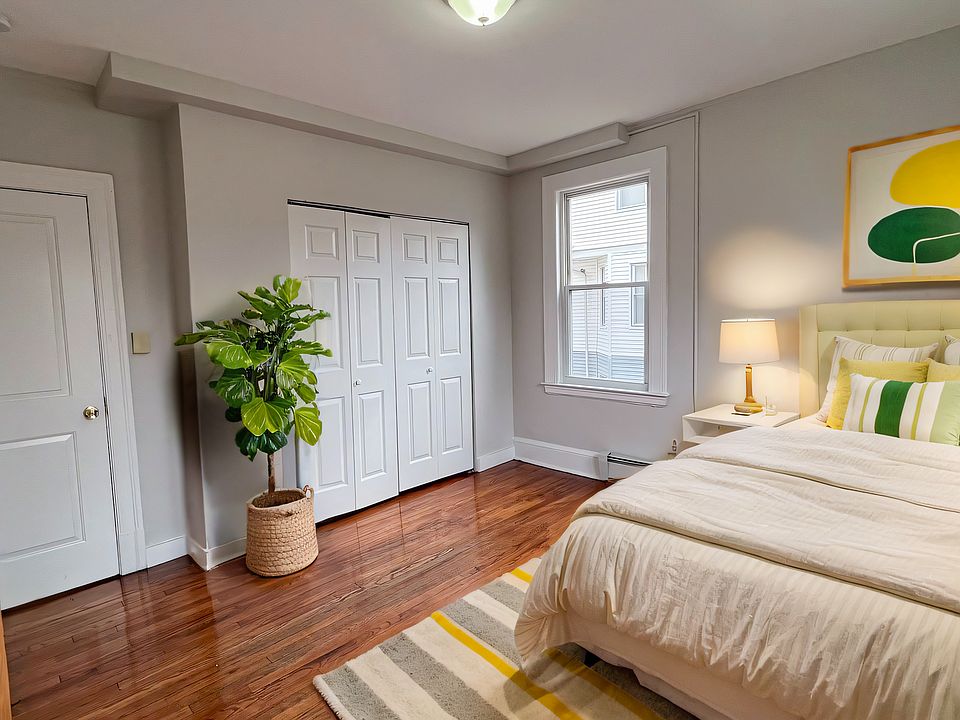 1st image of 451-455 Edgewood St #201