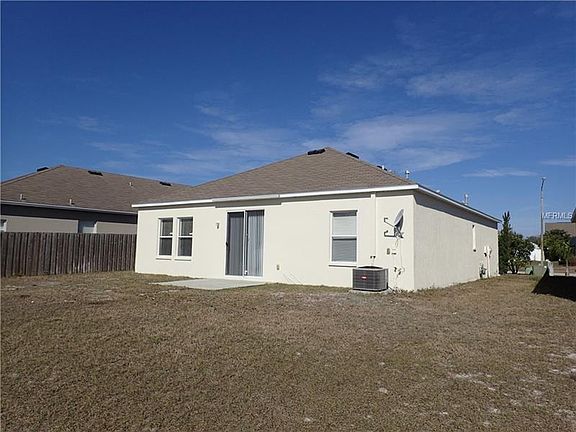 3rd image of 24602 Portofino Dr