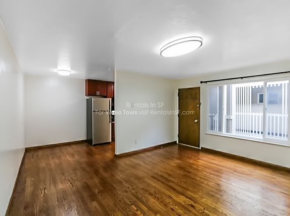 4th image of 2750 McAllister St #206