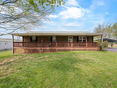 572 E Julius Mills Rd, Horse Cave, KY, 42749