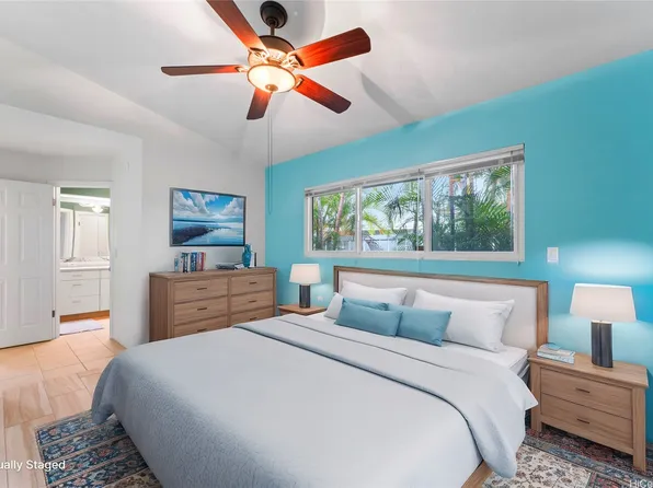 204 Oneawa Kai Pl, Kailua, HI 96734