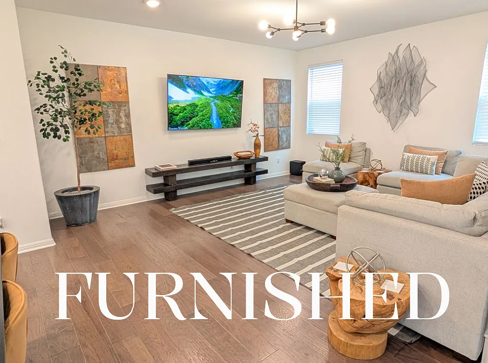 2020 Blue River Dr — Photo 1