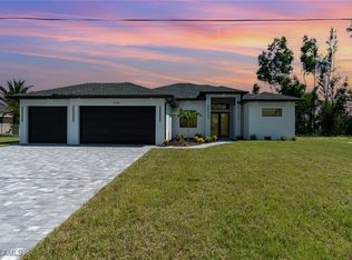1112 SW 23rd St, Cape Coral, FL 33991