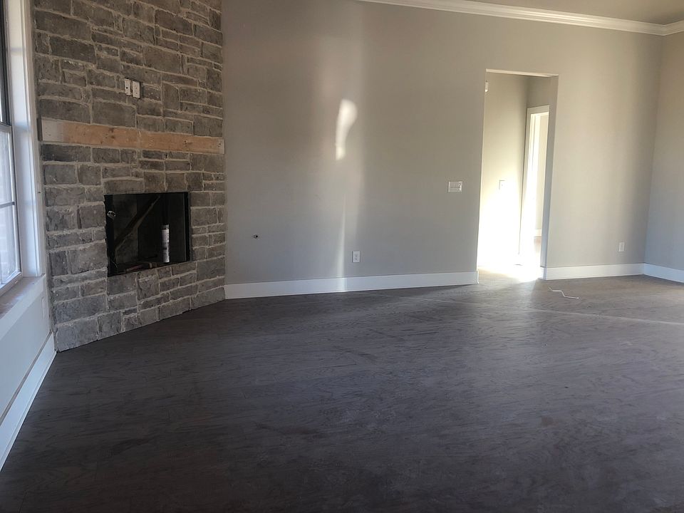2nd image of 1234 Tivoli St