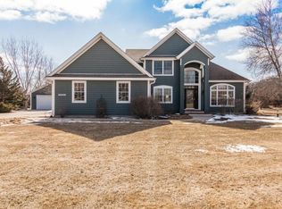 W287N6874 Rock Ridge Way, Hartland, WI 53029