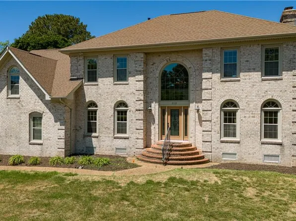 2112 Chamberling Ky, Virginia Beach, VA 23454