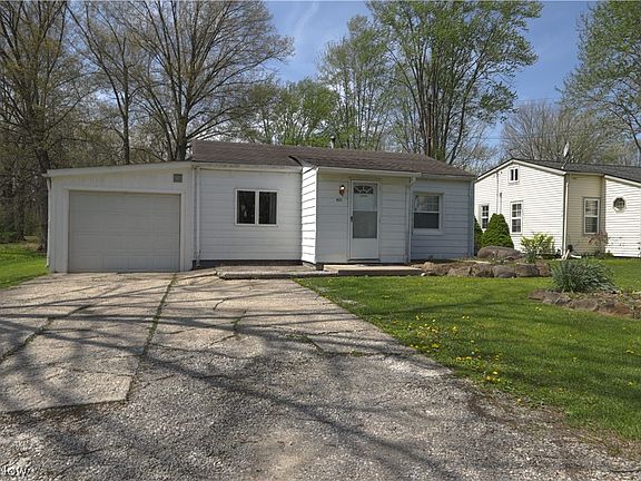 2nd image of 10924 Libby Ave