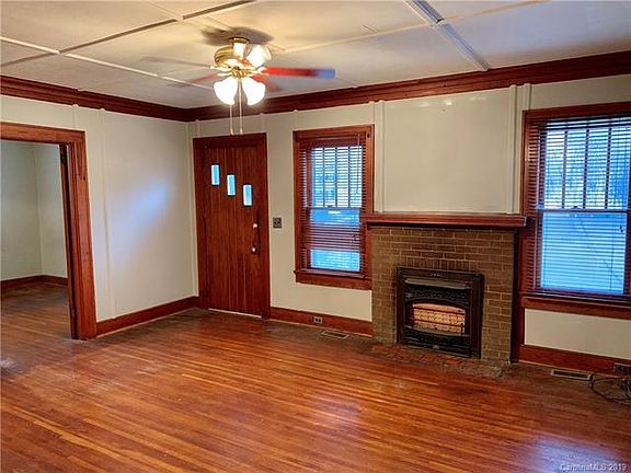 4th image of 1429 White Oak Ave