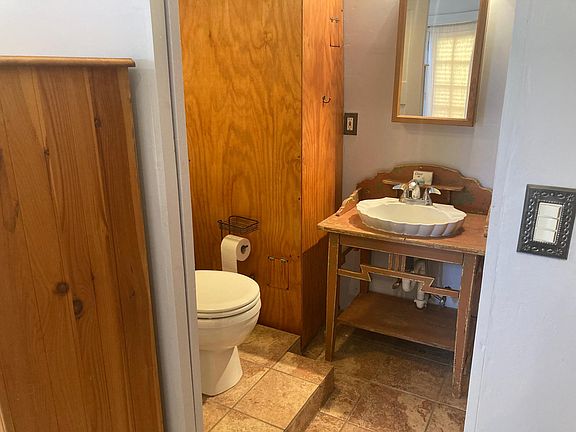5th image of 731 Montez Pl #C