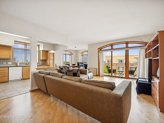 5th image of 5055 Madison St Unit 603