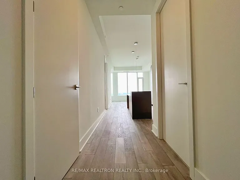 11 Yorkville Ave #6101 — Photo 3