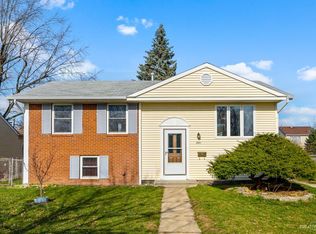 891 Upper Brandon Dr, Aurora, IL 60506