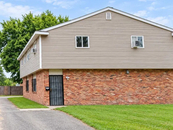 2215 Hickory St, Toledo, OH 43605
