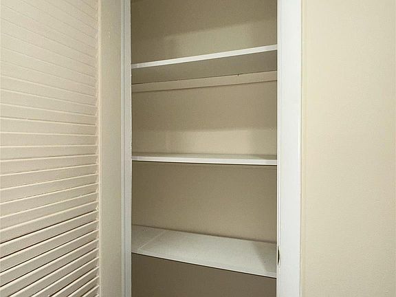 4th image of 659 W Oakland Park Boulevard #120C