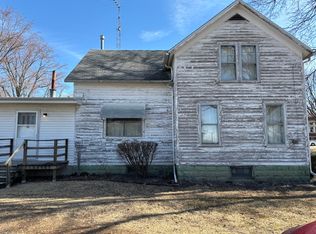 220 W Winthrop St, Earlville, IL 60518