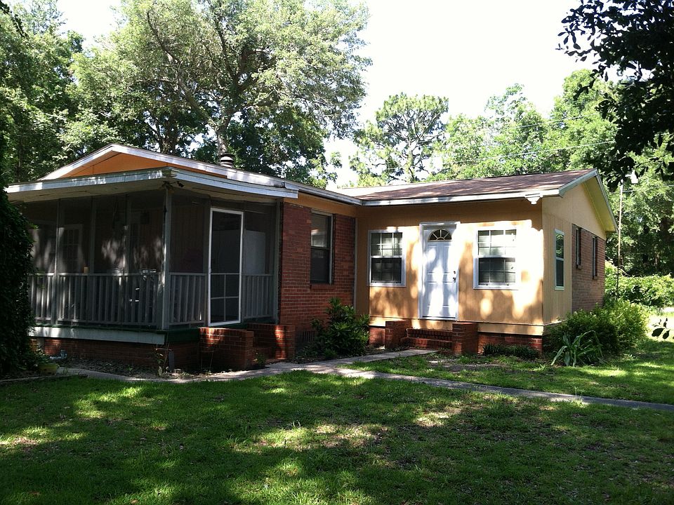1st image of 15 Tower Dr