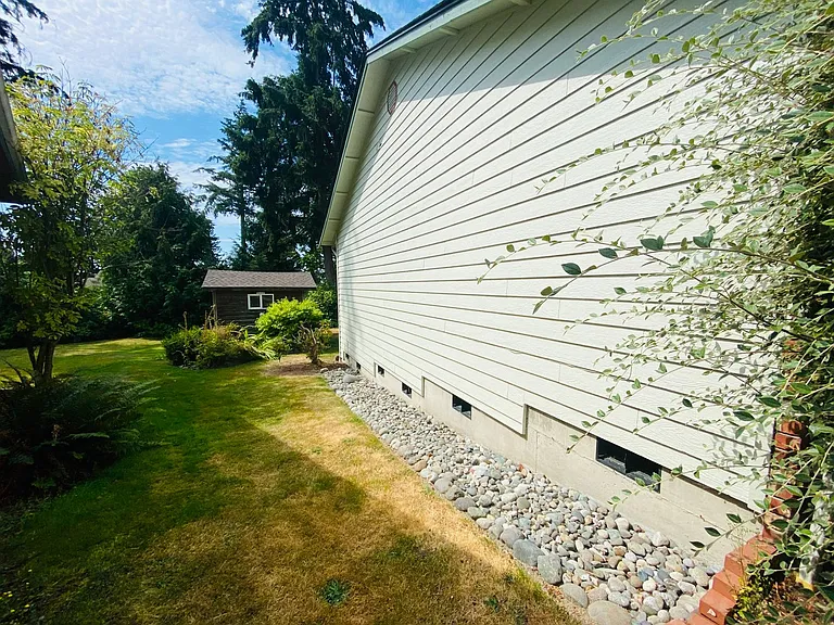 2317 Club Ct #1 — Photo 17