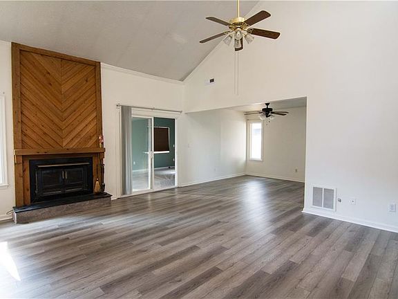 2nd image of 941 Lord Dunmore Dr