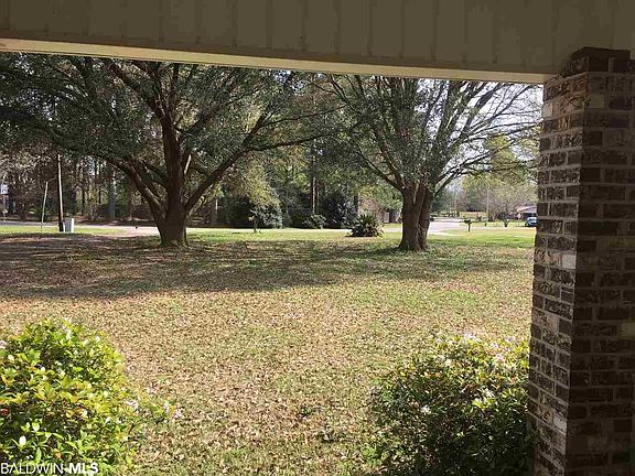 3rd image of 17121 N Lake Dr