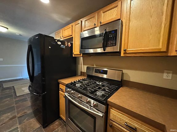 3rd image of 312 N Miller Ave
