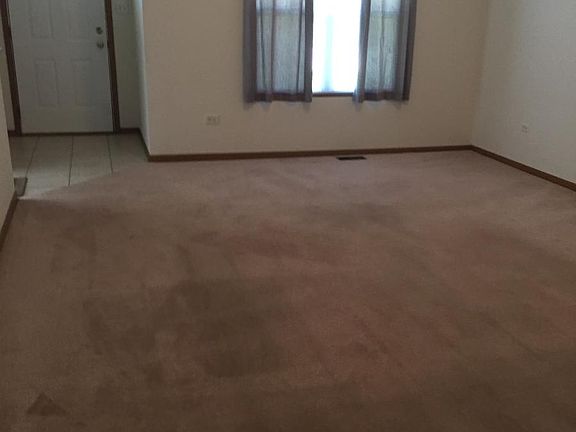 3rd image of 1592 Girard Ave