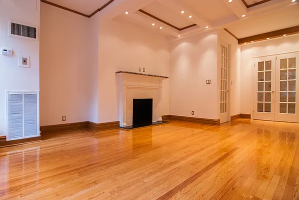 Rented by WAM Partners - William Moses Co. | media 20