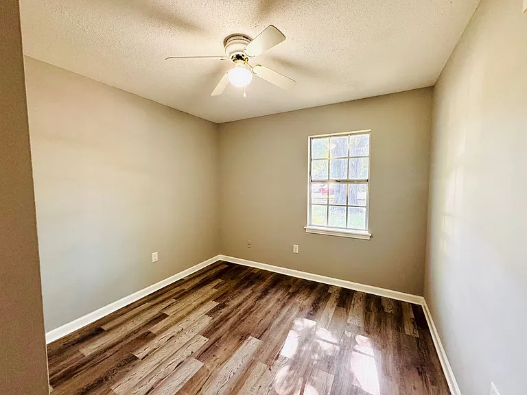 8082 Whitebrook Dr — Photo 9