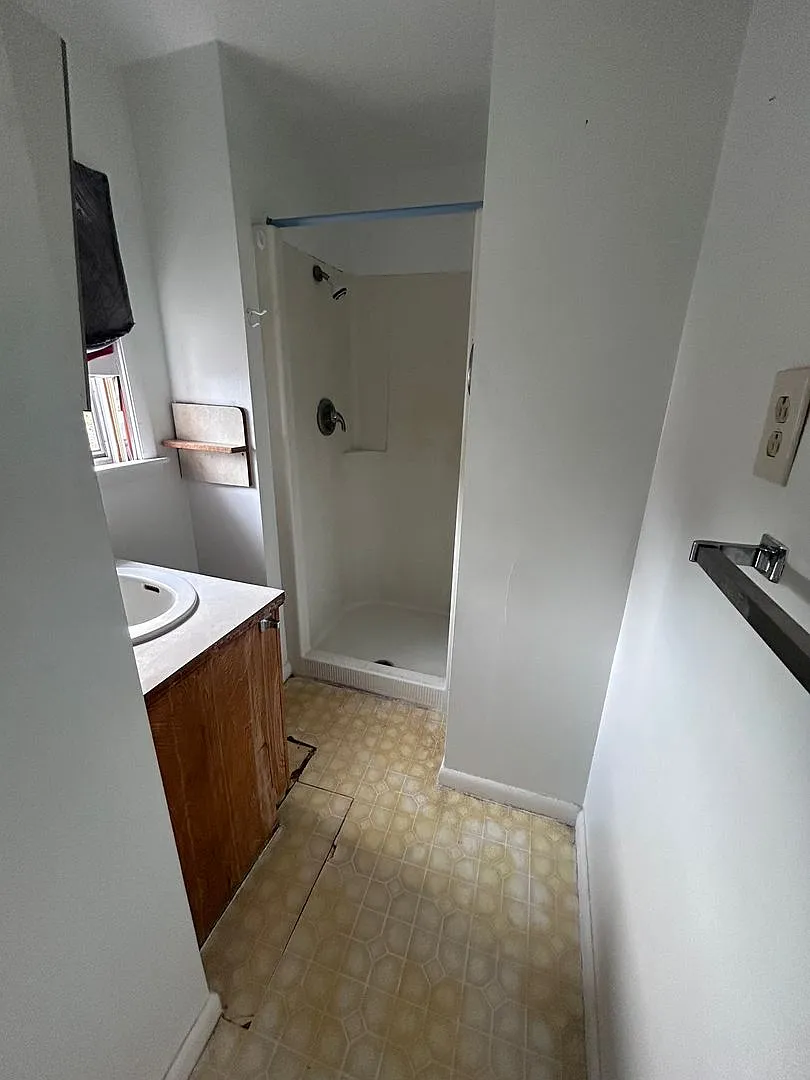 1625 Spear Street — Photo 2
