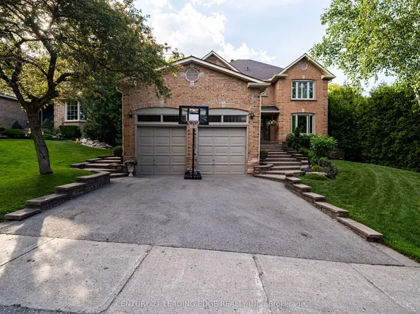 53 McClenny Dr, Aurora, ON L4G 5P5