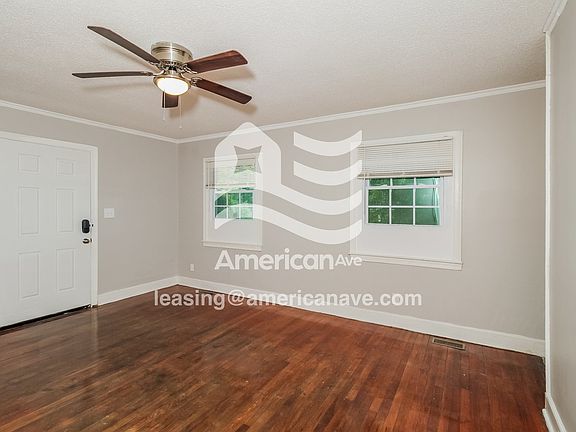 677368_003_living_room_12786599.jpg